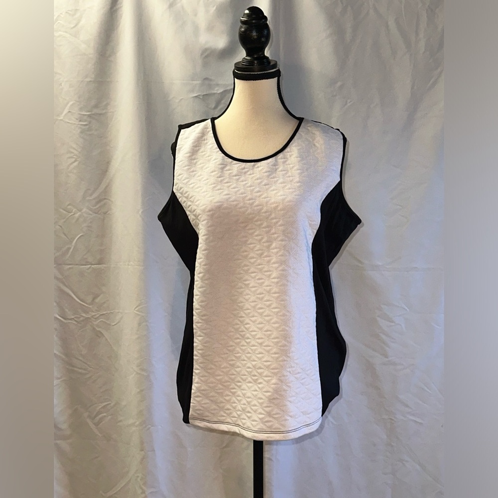 Allison Daley • Tank Top • Size Lg